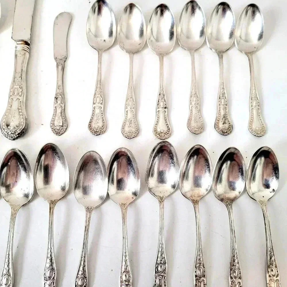 E.H.H. Smith Silver Co Marie Antoinette Silverplate Set of 40 1900's Mon…